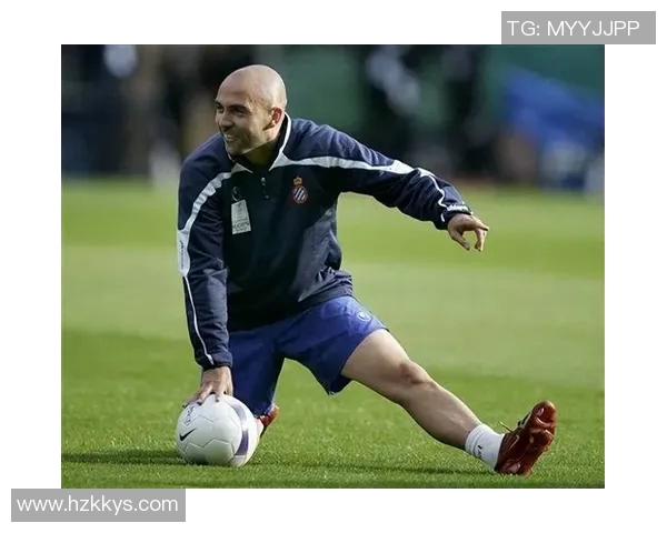 一场足球比赛中多名球星闪耀登场 展现精湛技艺与团队精神